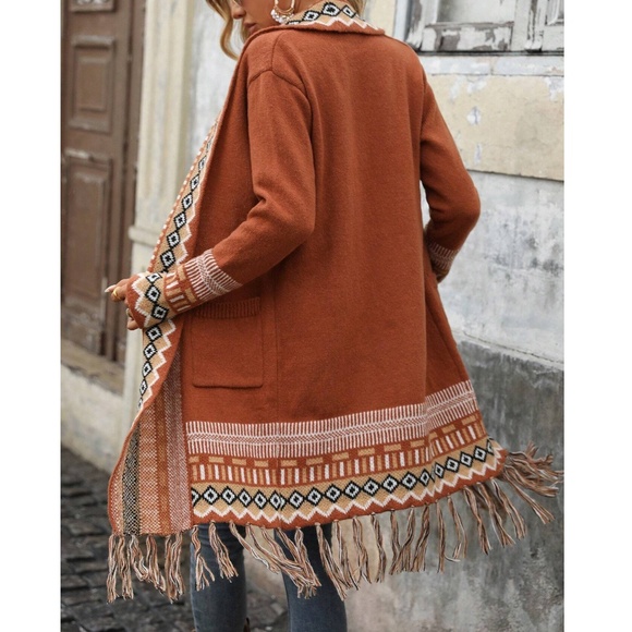Cozy Geo Print Open Front Tassel hem Loose Fit Cardigan - Picture 6 of 7